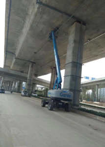 直臂高空作业车